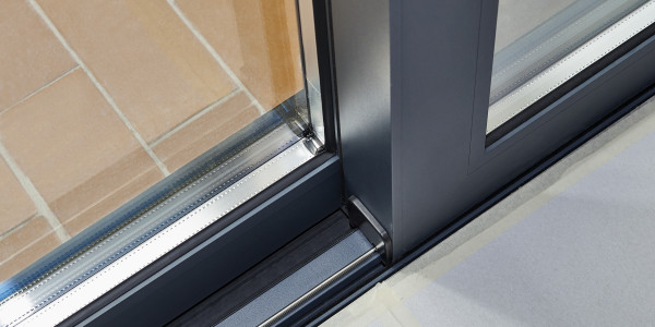 Puertas y Ventanas de Aluminio / PVC a medida la Coma i la Pedra · Puertas Correderas Aluminio