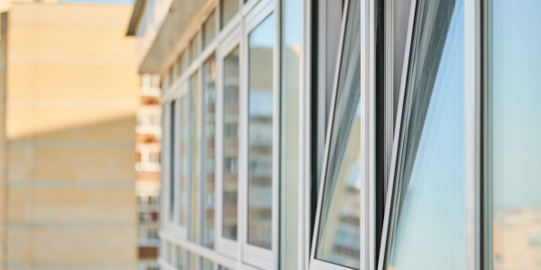 Puertas y Ventanas Seguridad de Aluminio / PVC Espinelves · Oscilobatientes - Abatibles